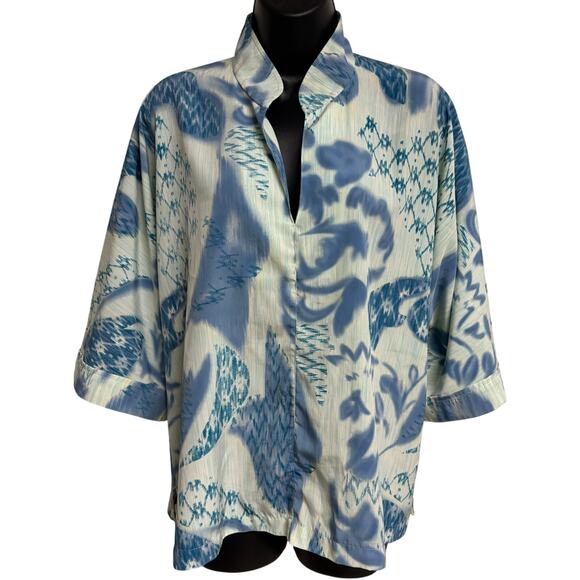 Natori Tops - Natori Large Blue Abstract Print Blouse Silk Feel Short Sleeve Lightweight Top